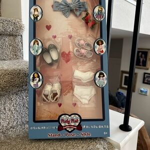 RUBY RED DOLLS “ACCESSORIZE ME SET” - NEW IN BOX